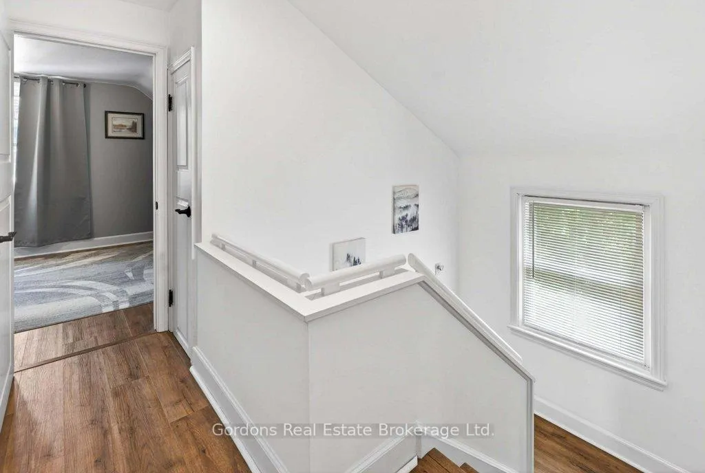 Photo 34 of 21 Wellington Crescent, Belleville, Belleville Ward — HOMEH