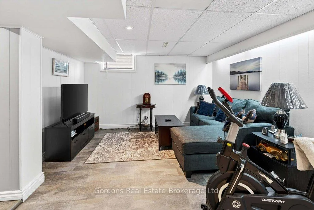 Photo 39 of 21 Wellington Crescent, Belleville, Belleville Ward — HOMEH
