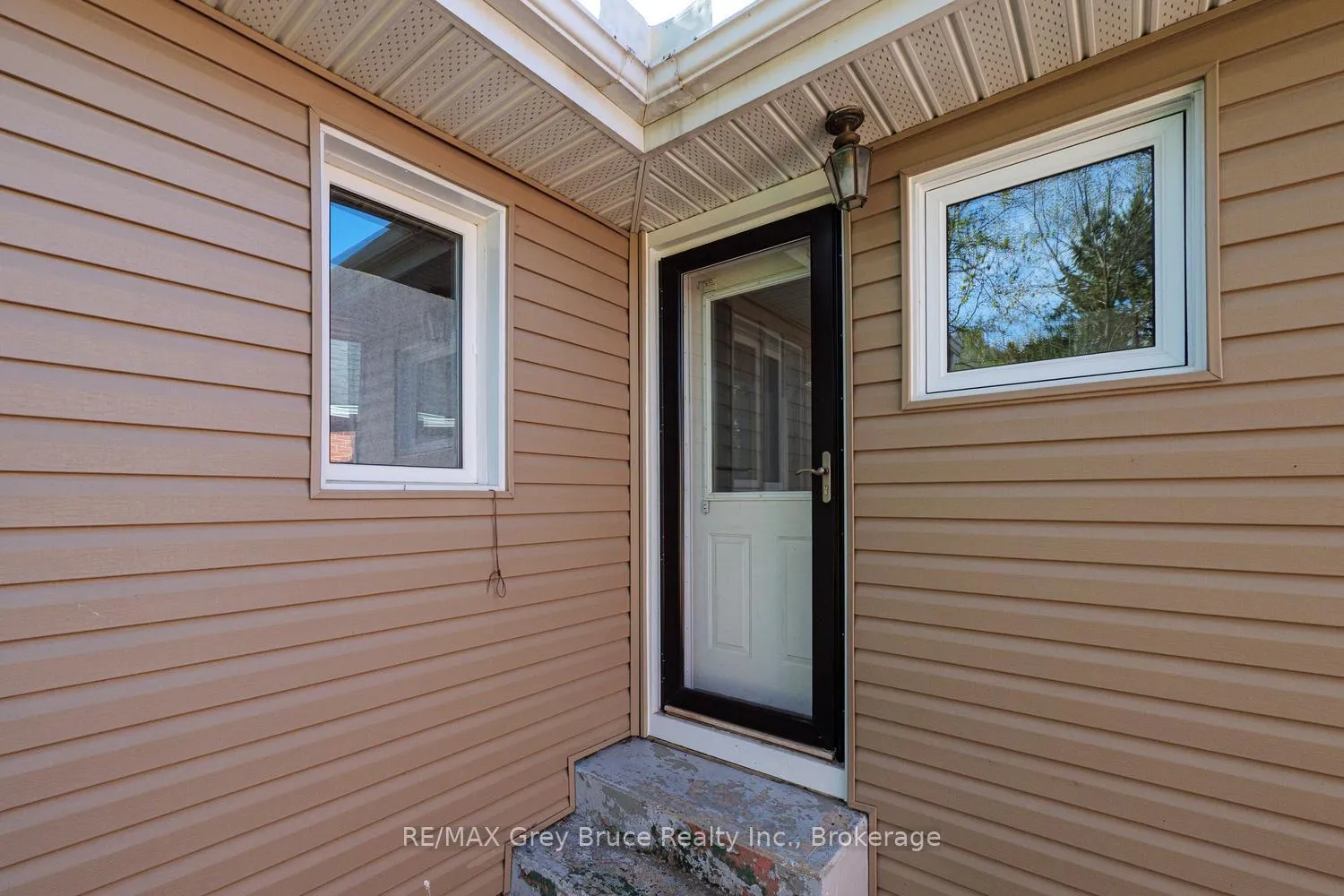 Photo 41 of 129 3rd A Street W, Owen Sound — HOMEH