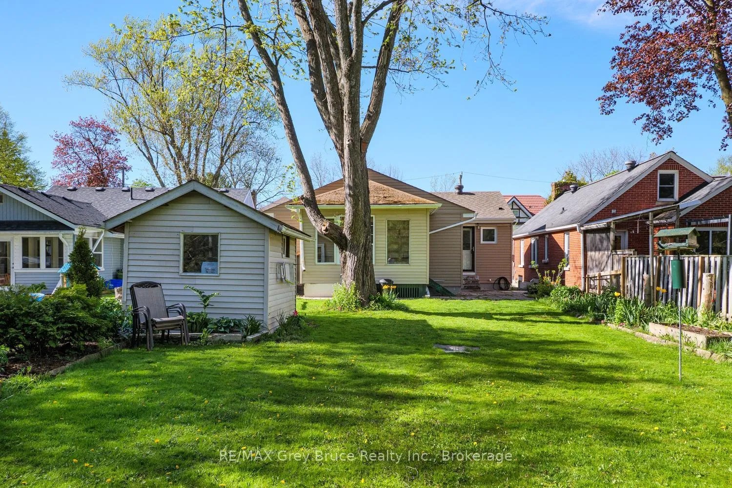 Photo 47 of 129 3rd A Street W, Owen Sound — HOMEH