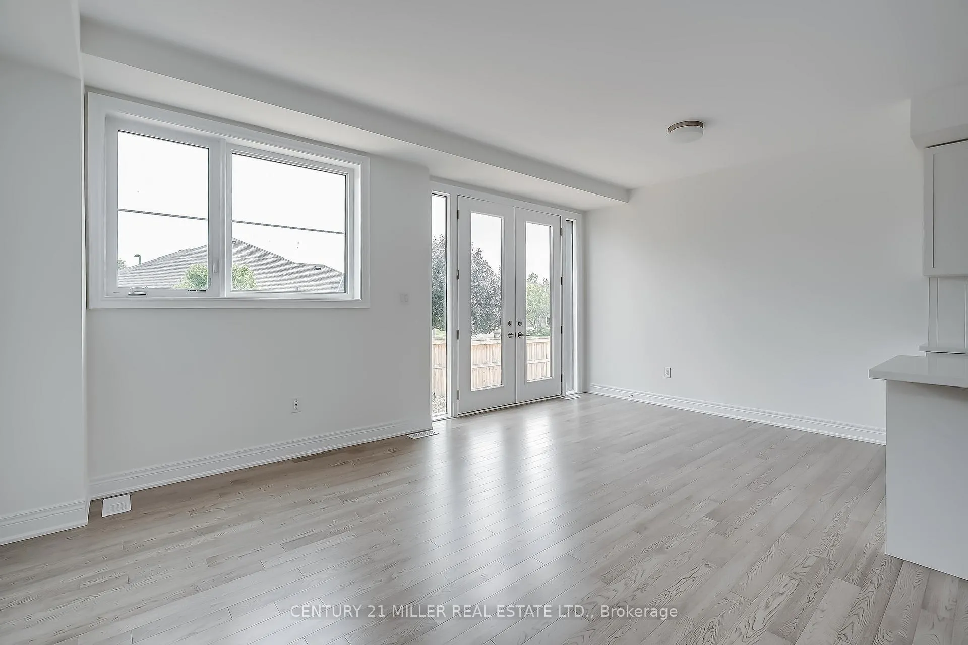 Photo 8 of Unit 31, 2273 Turnberry Road, Burlington, Rose — HOMEH