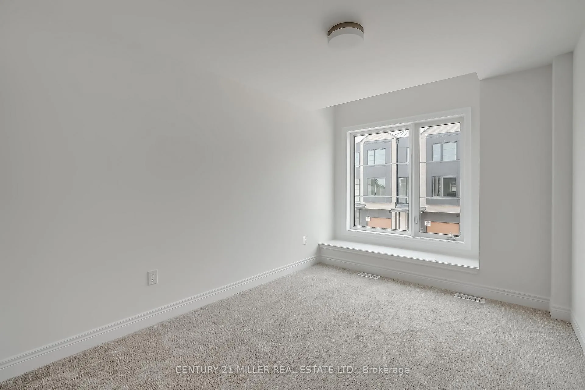 Photo 15 of Unit 31, 2273 Turnberry Road, Burlington, Rose — HOMEH