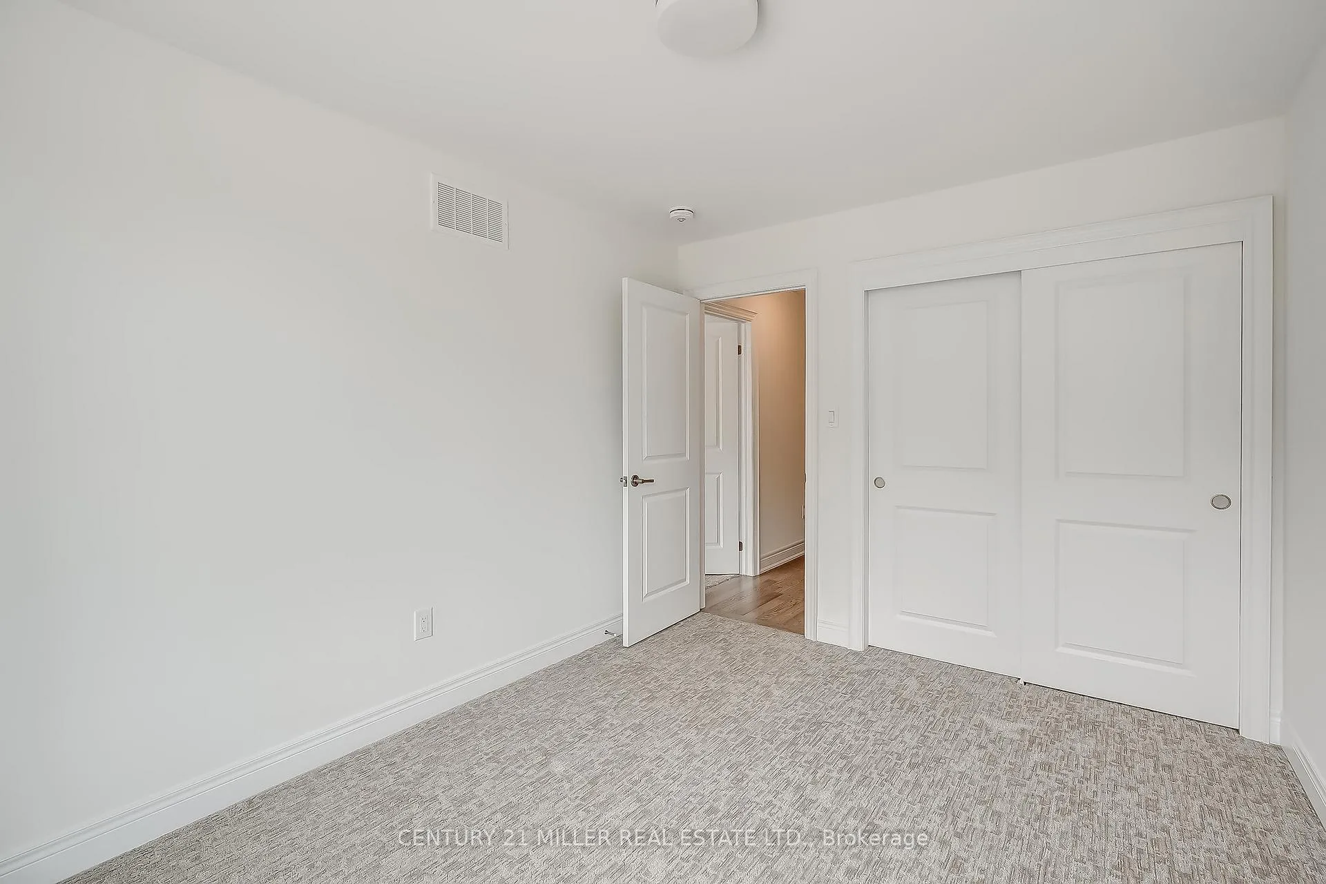 Photo 16 of Unit 31, 2273 Turnberry Road, Burlington, Rose — HOMEH