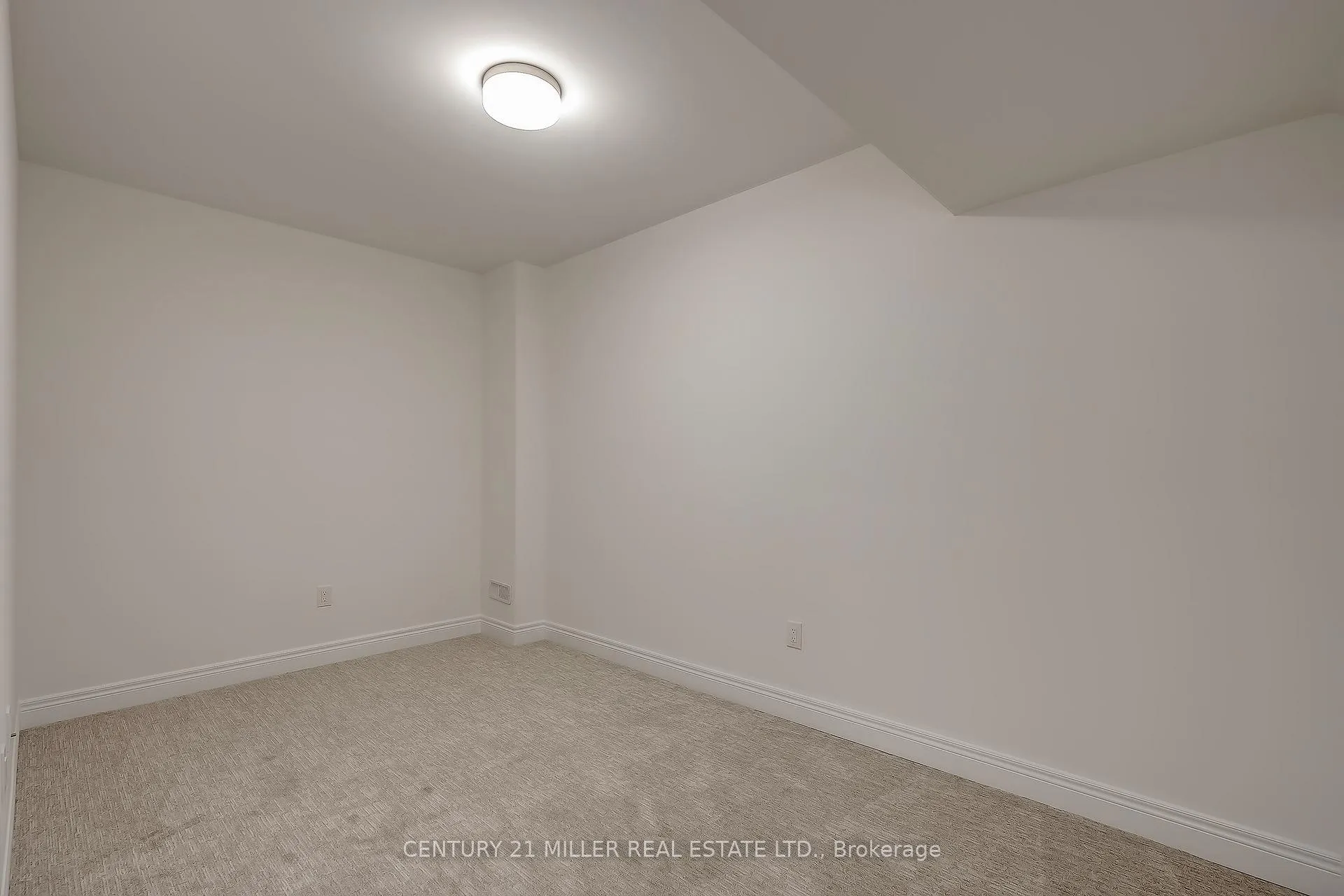 Photo 21 of Unit 31, 2273 Turnberry Road, Burlington, Rose — HOMEH
