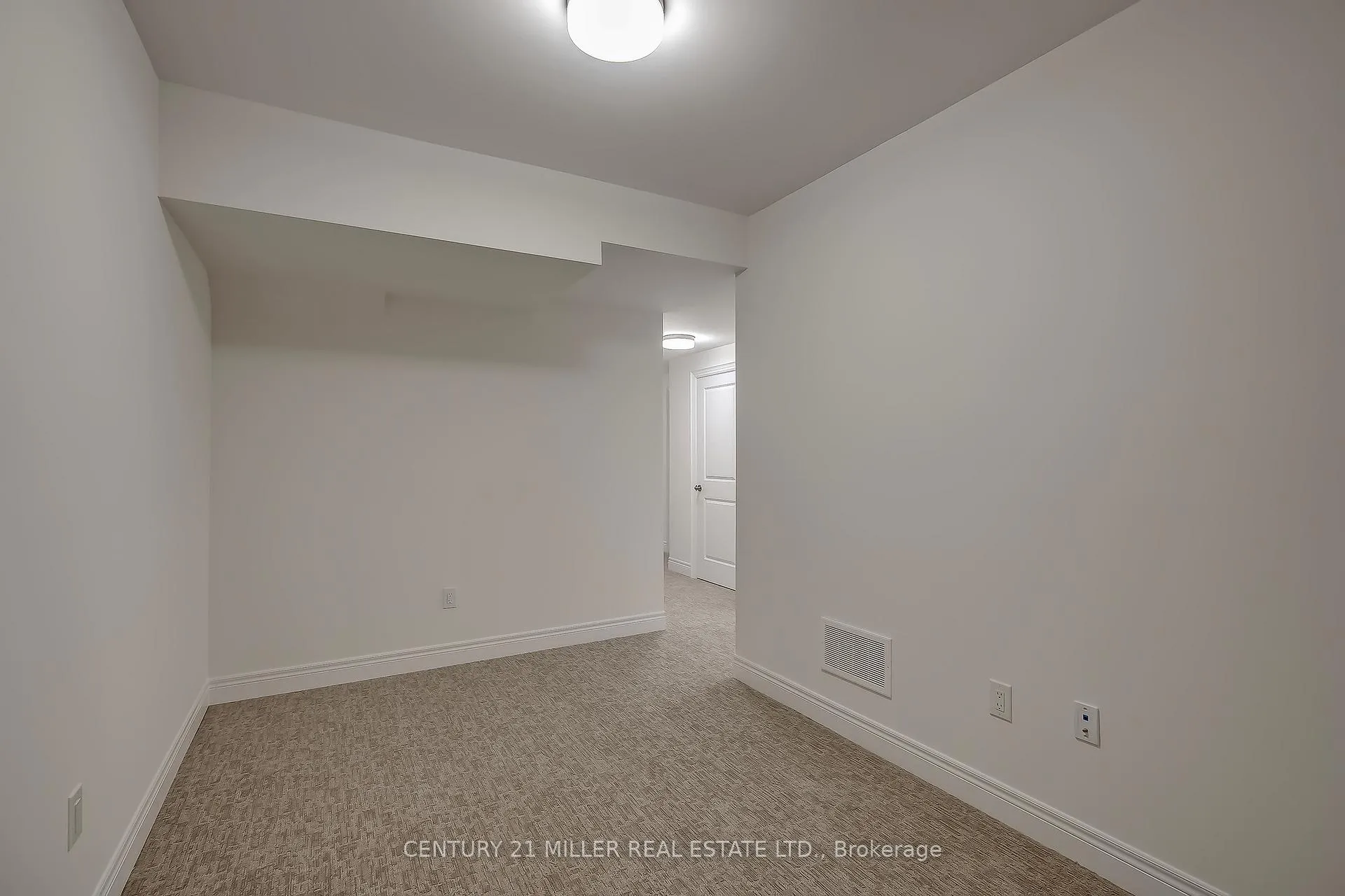 Photo 22 of Unit 31, 2273 Turnberry Road, Burlington, Rose — HOMEH