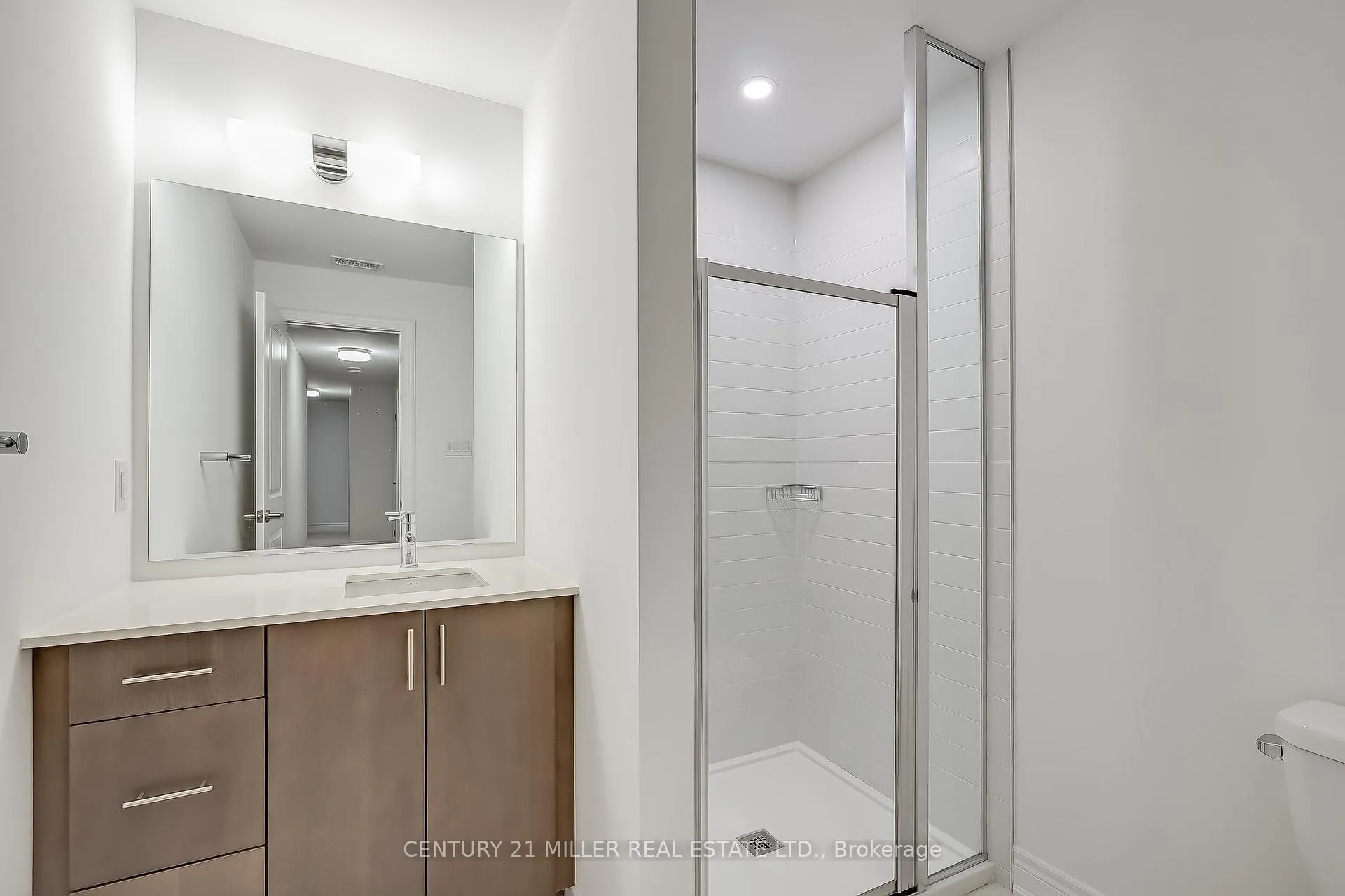 Photo 23 of Unit 31, 2273 Turnberry Road, Burlington, Rose — HOMEH