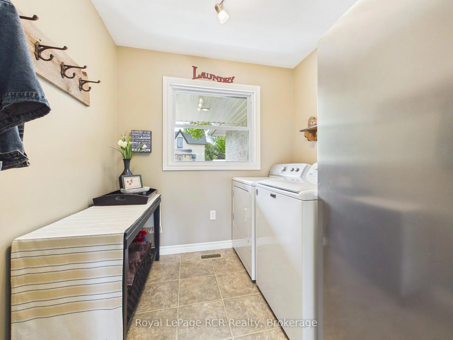 Photo 16 of 75 Alfred Street W, North Huron, Wingham — HOMEH