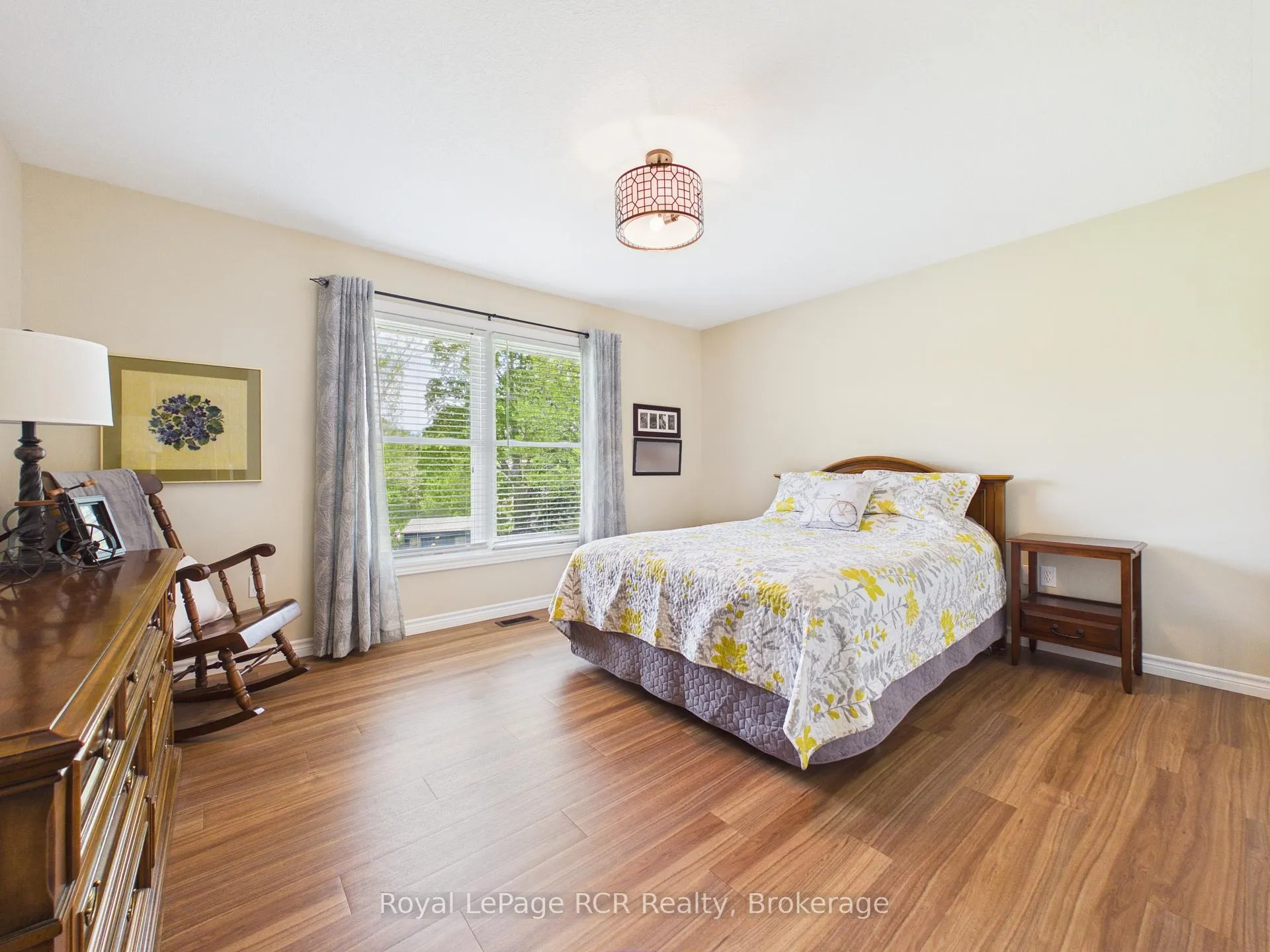 Photo 23 of 75 Alfred Street W, North Huron, Wingham — HOMEH