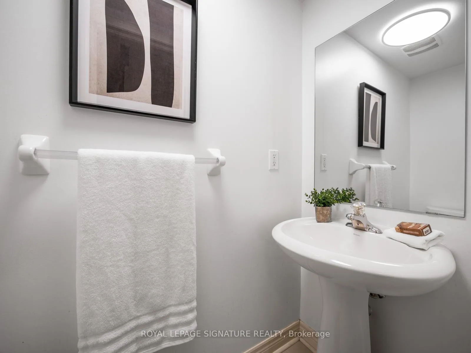 Photo 20 of 5553 Lawrence Avenue E, Scarborough, Centennial Scarborough — HOMEH
