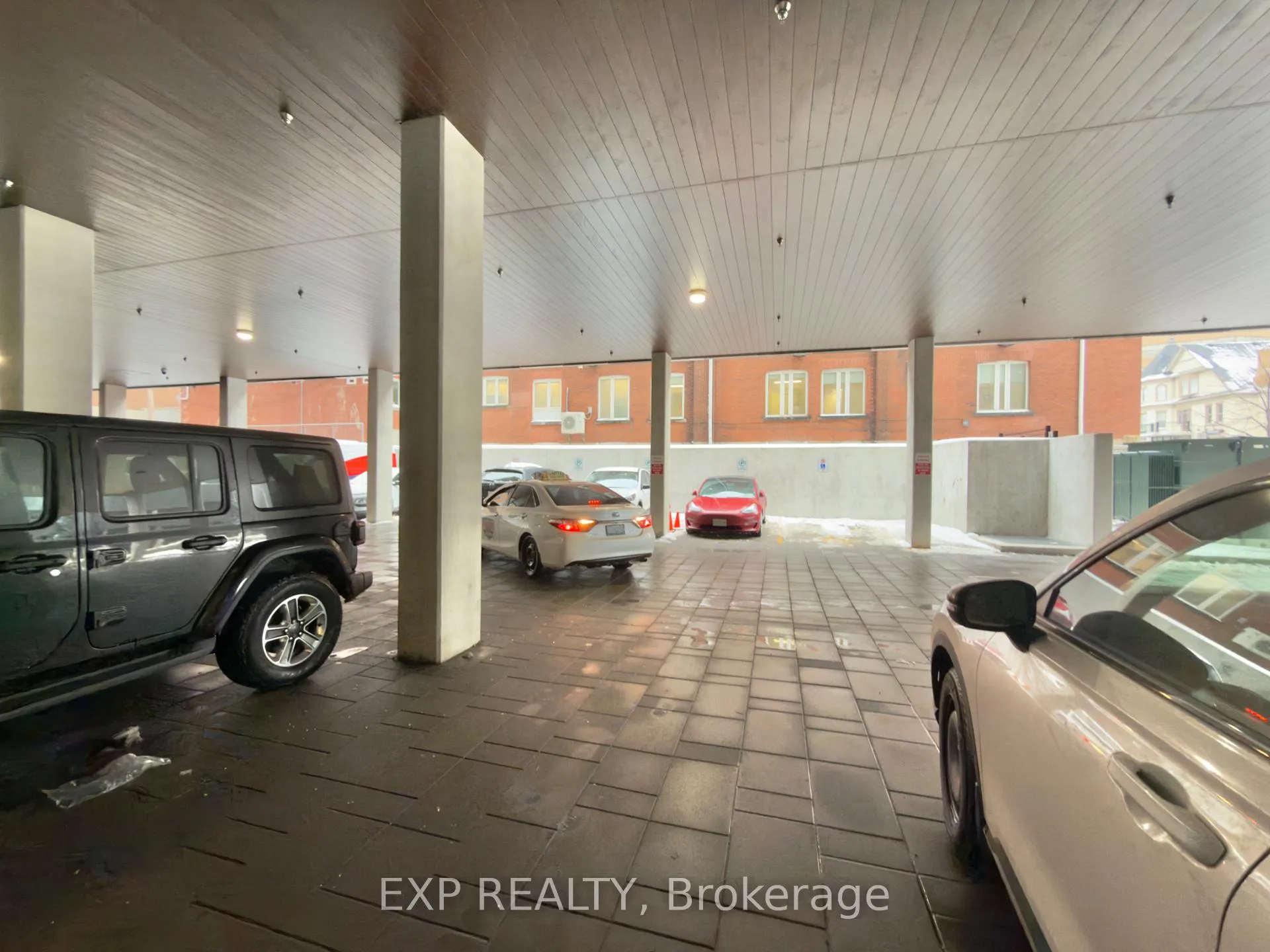 Photo 33 of Unit 2514, 60 Frederick Street, Kitchener — HOMEH