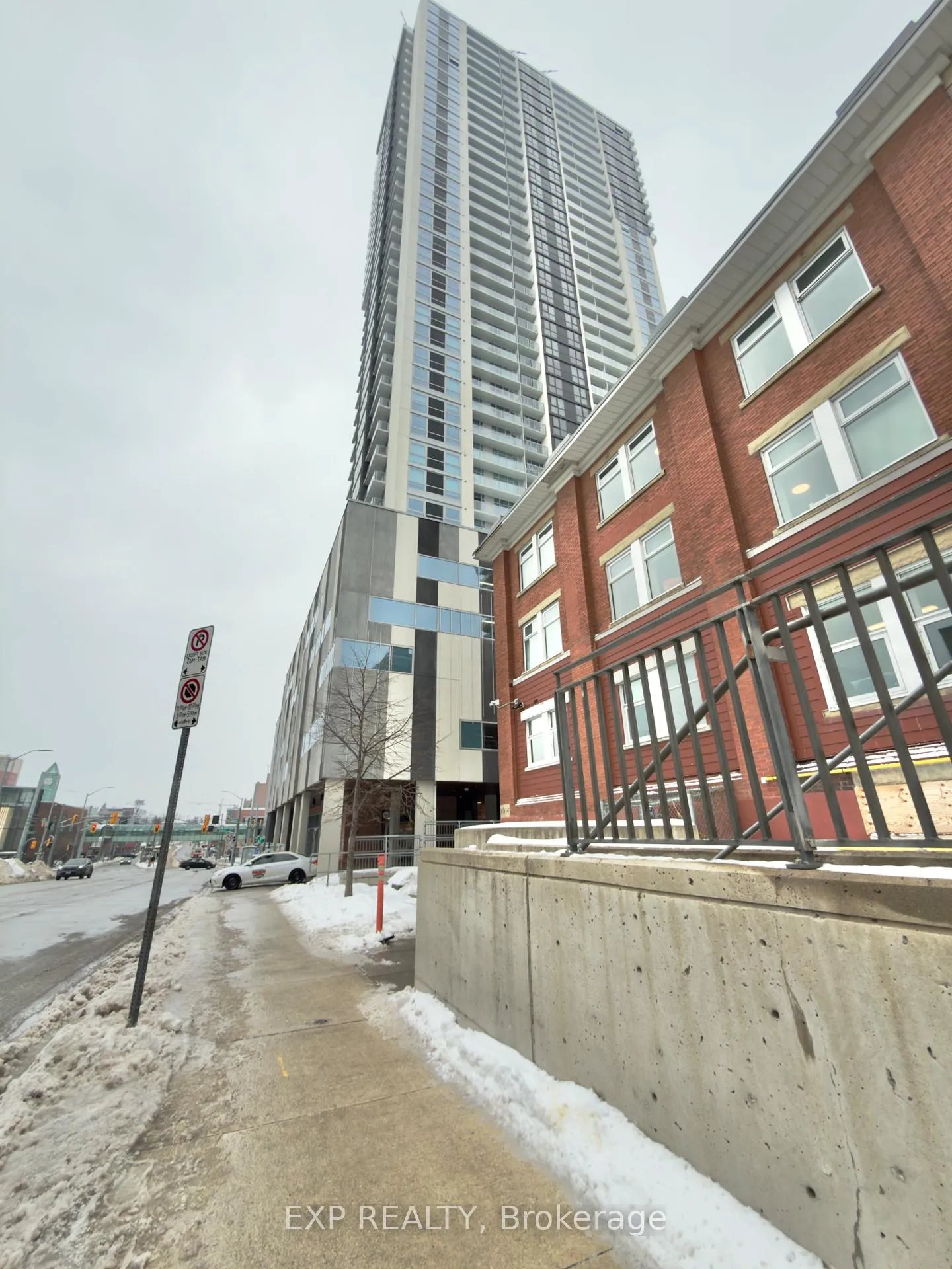 Photo 34 of Unit 2514, 60 Frederick Street, Kitchener — HOMEH