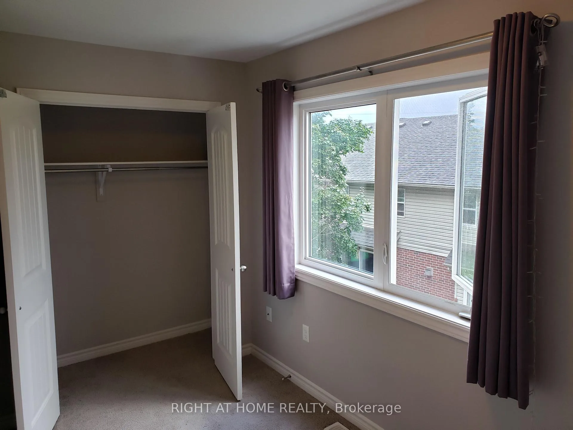 Photo 14 of Unit 27, 12 Poplar Drive, Cambridge, Silver Heights — HOMEH