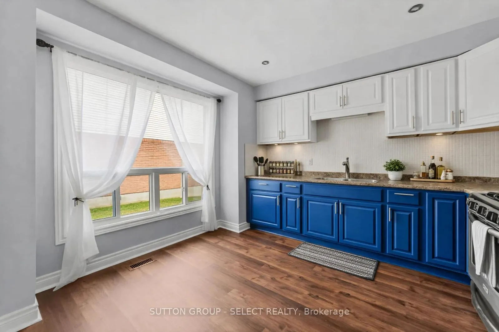 Photo 4 of Unit 27, 757 Wharncliffe Road, London, South O — HOMEH