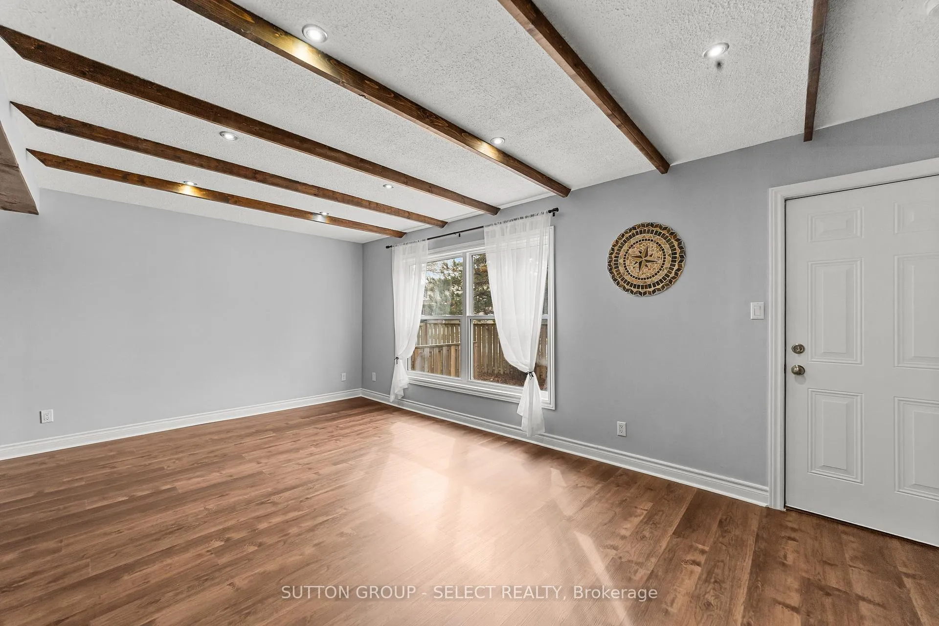 Photo 11 of Unit 27, 757 Wharncliffe Road, London, South O — HOMEH