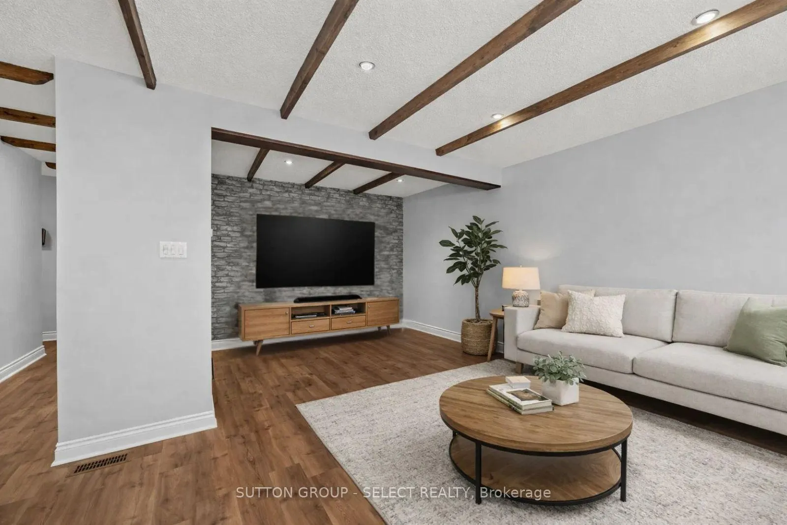 Photo 12 of Unit 27, 757 Wharncliffe Road, London, South O — HOMEH
