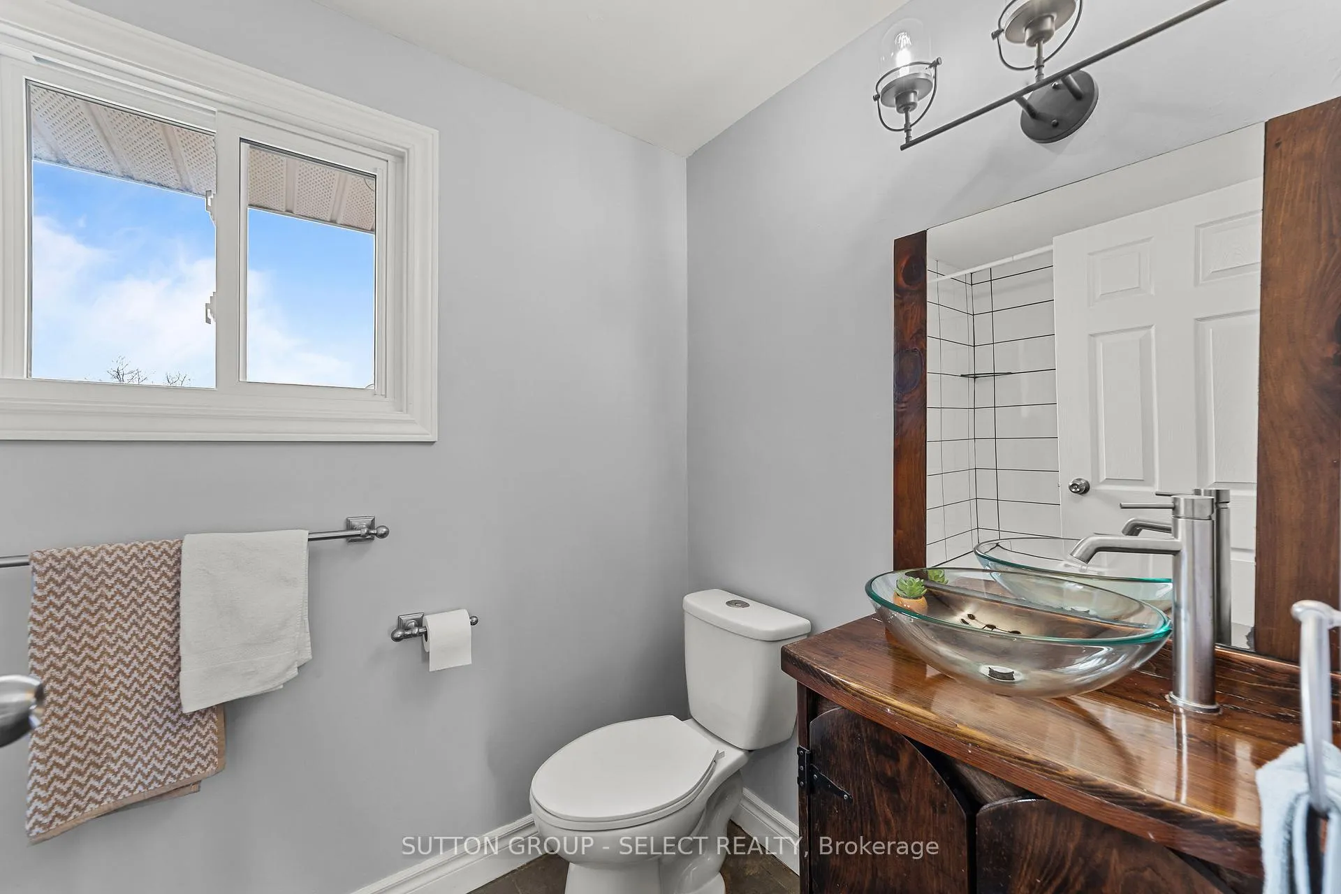 Photo 23 of Unit 27, 757 Wharncliffe Road, London, South O — HOMEH