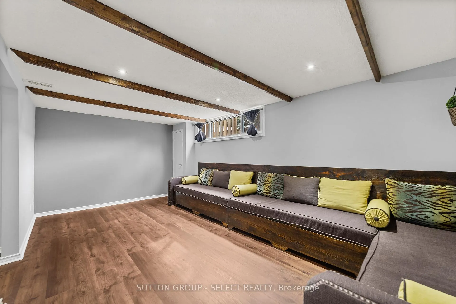 Photo 26 of Unit 27, 757 Wharncliffe Road, London, South O — HOMEH