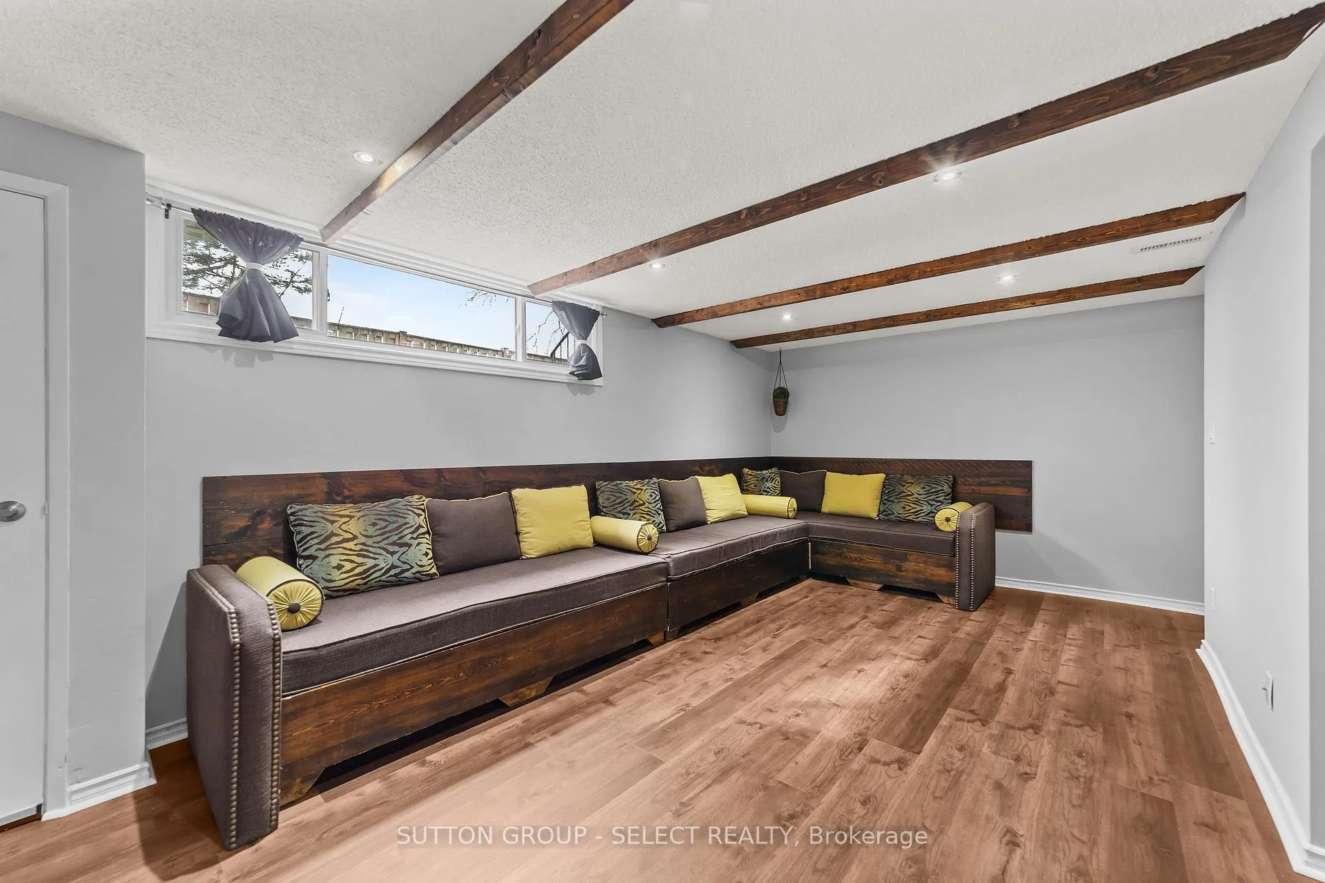 Photo 28 of Unit 27, 757 Wharncliffe Road, London, South O — HOMEH