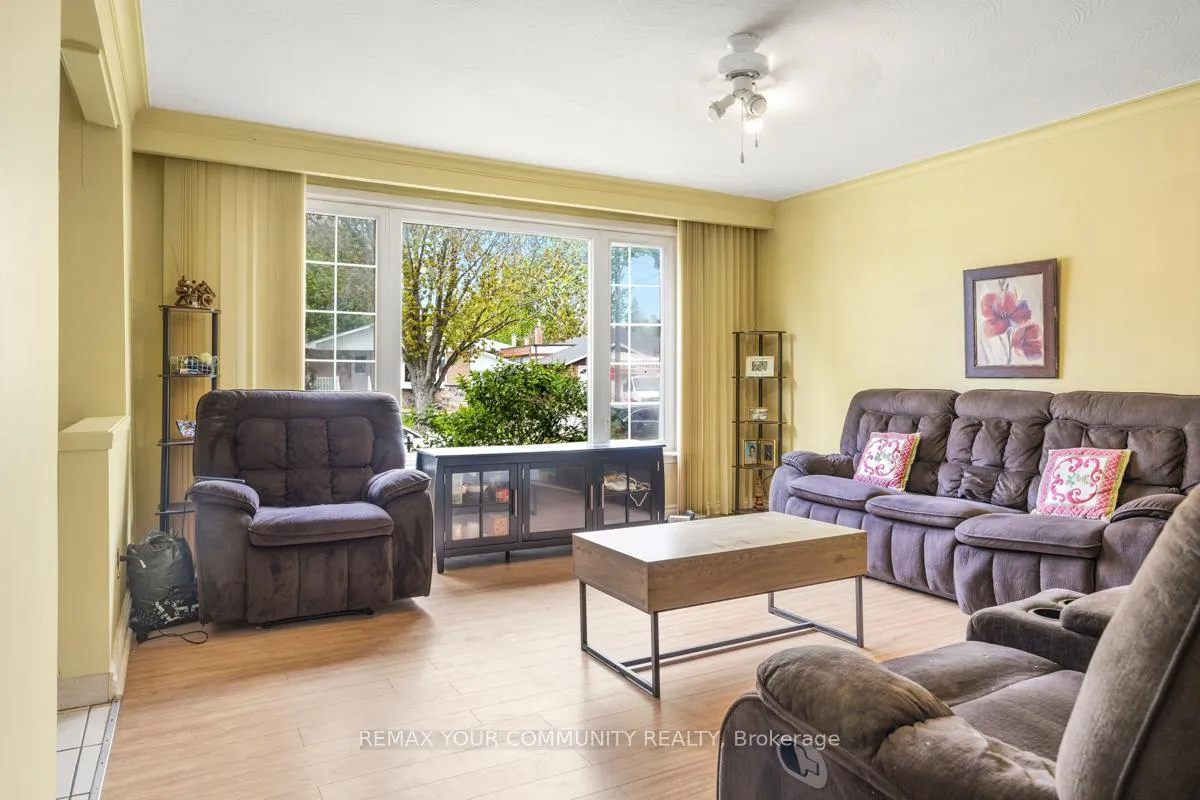 Photo 5 of 3 Shoreview Drive, Scarborough, West Hill — HOMEH