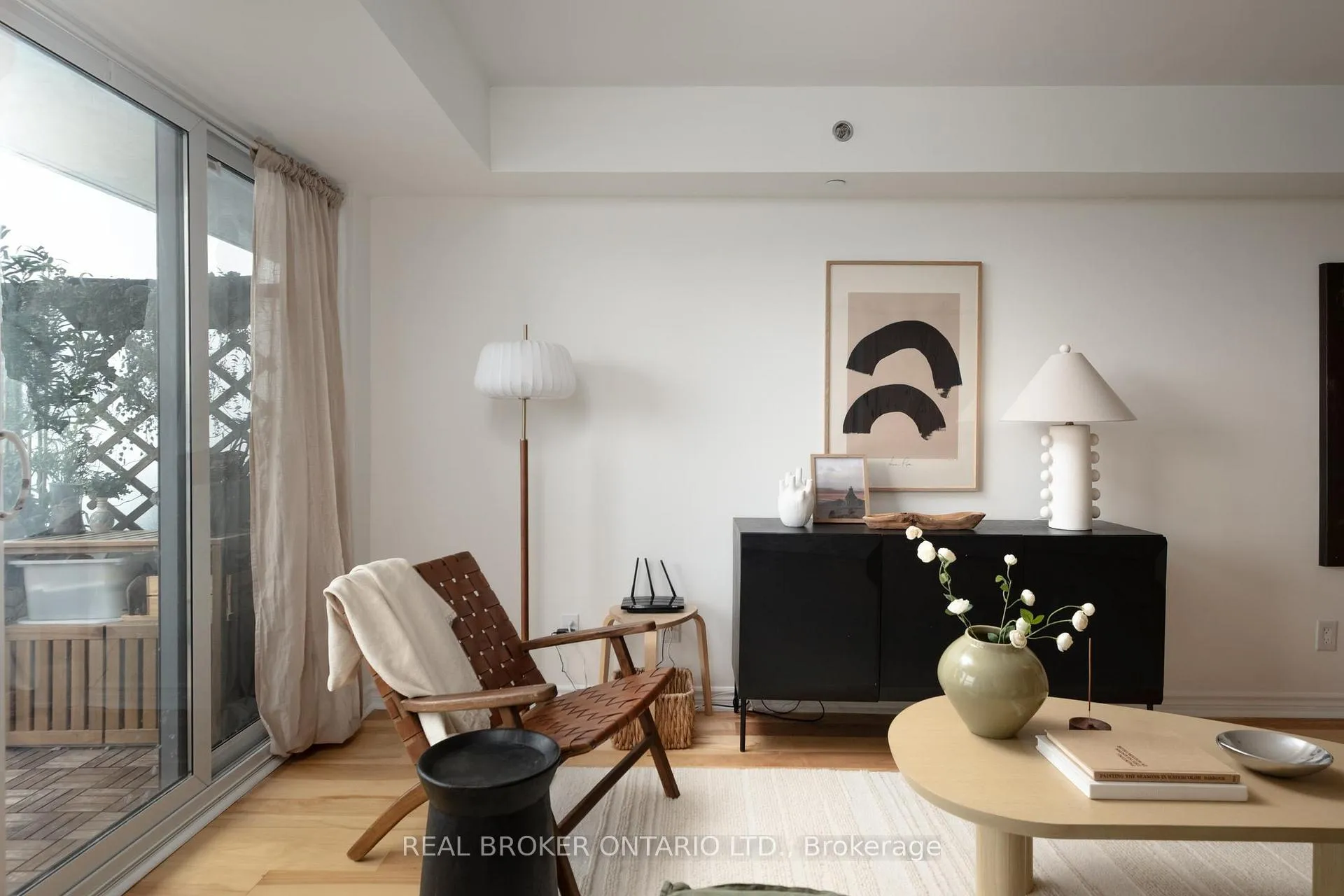 Photo 11 of Unit 510, 35 Saranac Boulevard, Toronto, Englemount-Lawrence — HOMEH