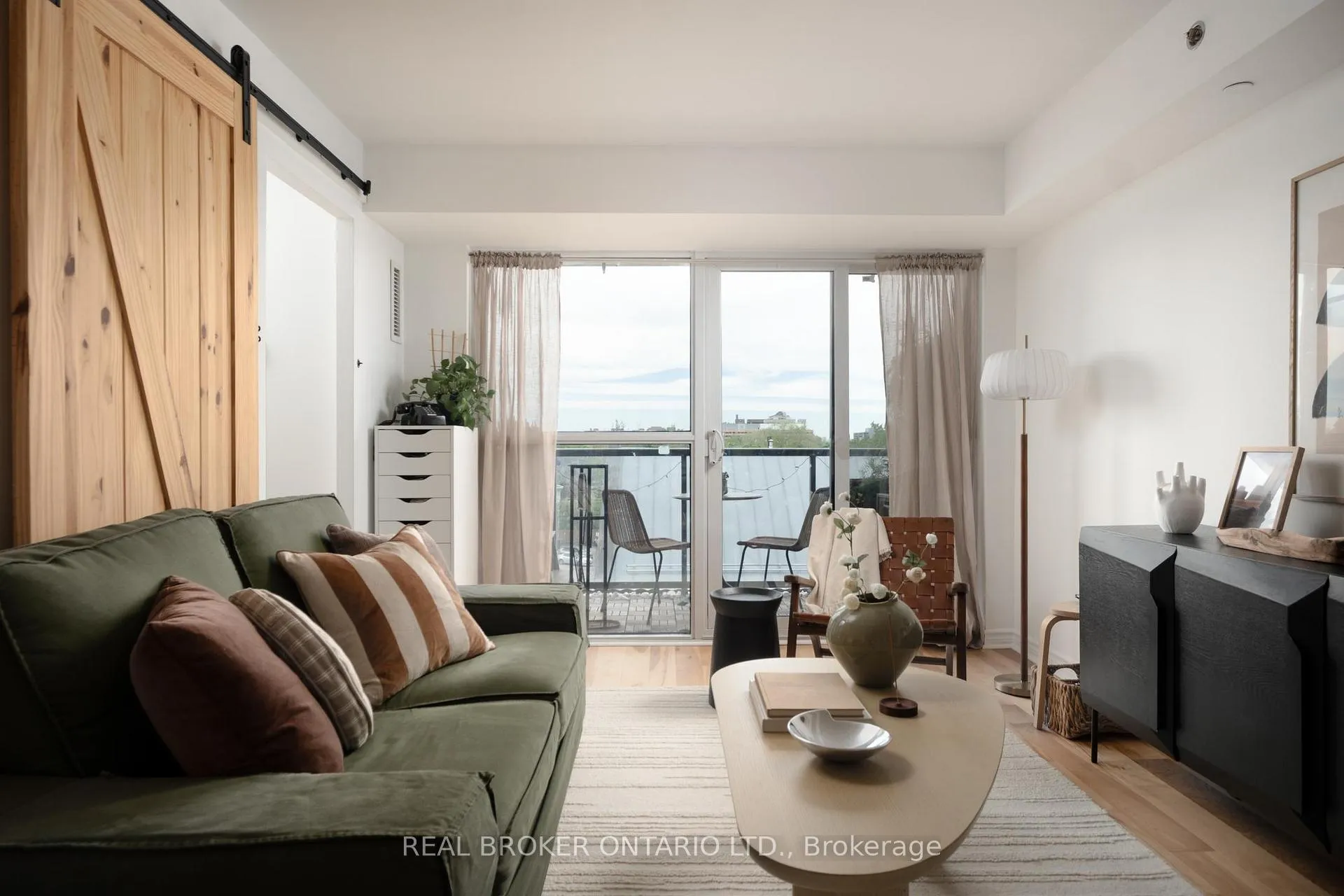 Photo 12 of Unit 510, 35 Saranac Boulevard, Toronto, Englemount-Lawrence — HOMEH