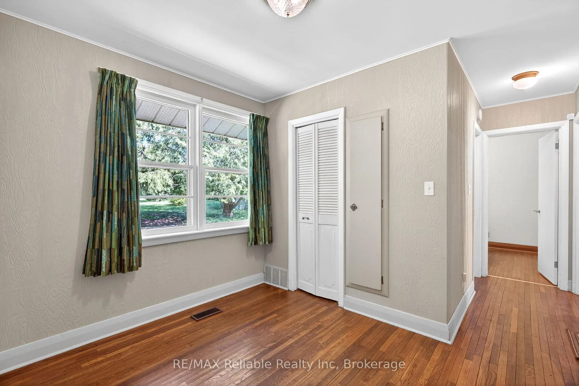 Photo 11 of 68 William Street, Huron East, Egmondville — HOMEH