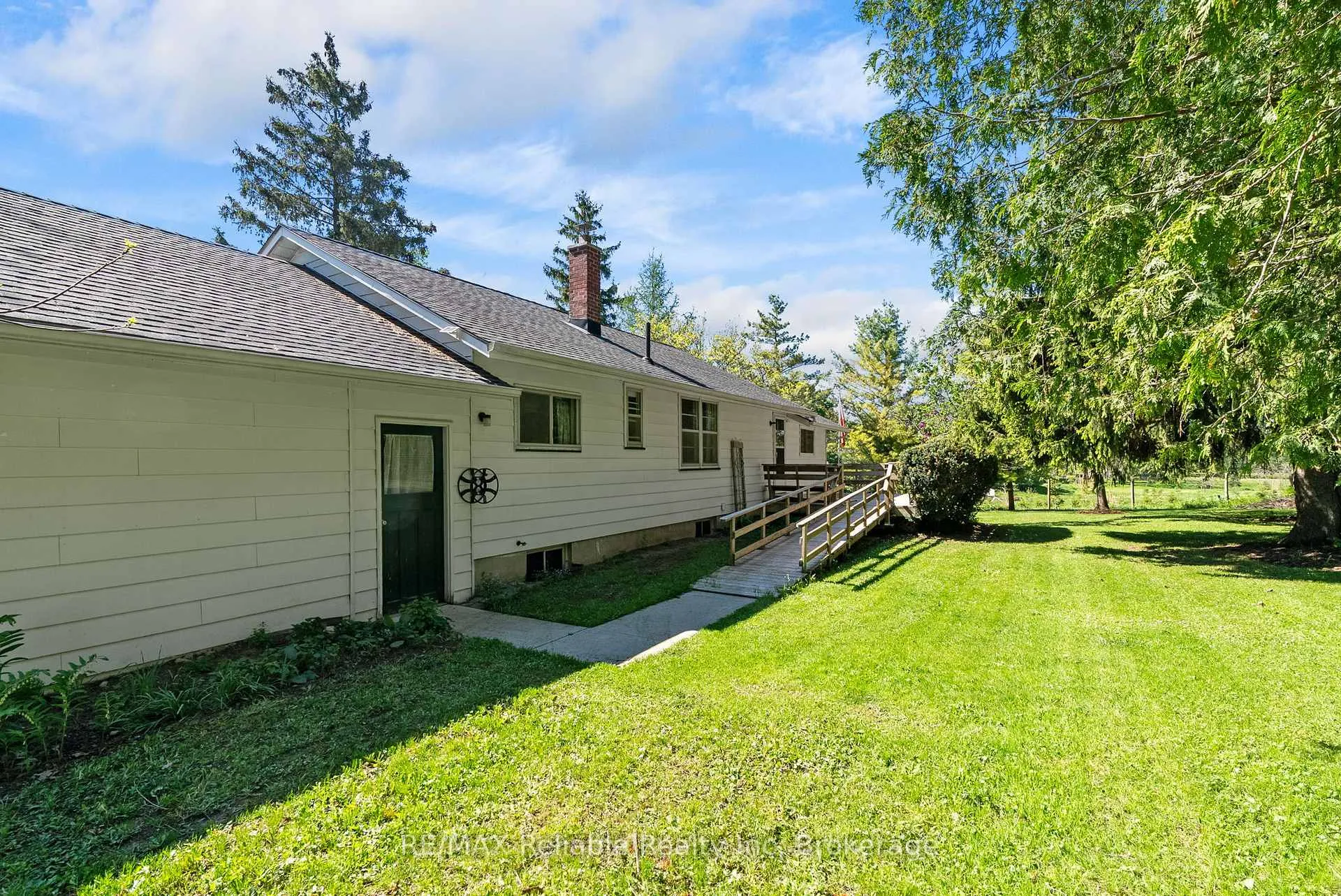 Photo 25 of 68 William Street, Huron East, Egmondville — HOMEH