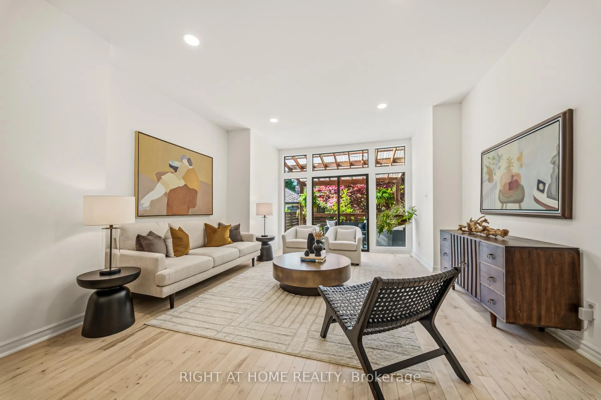 Photo 8 of 304 Riverdale Avenue, Toronto, Blake-Jones — HOMEH