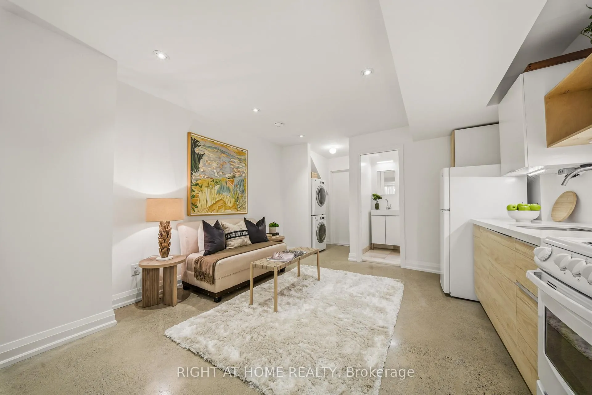 Photo 39 of 304 Riverdale Avenue, Toronto, Blake-Jones — HOMEH