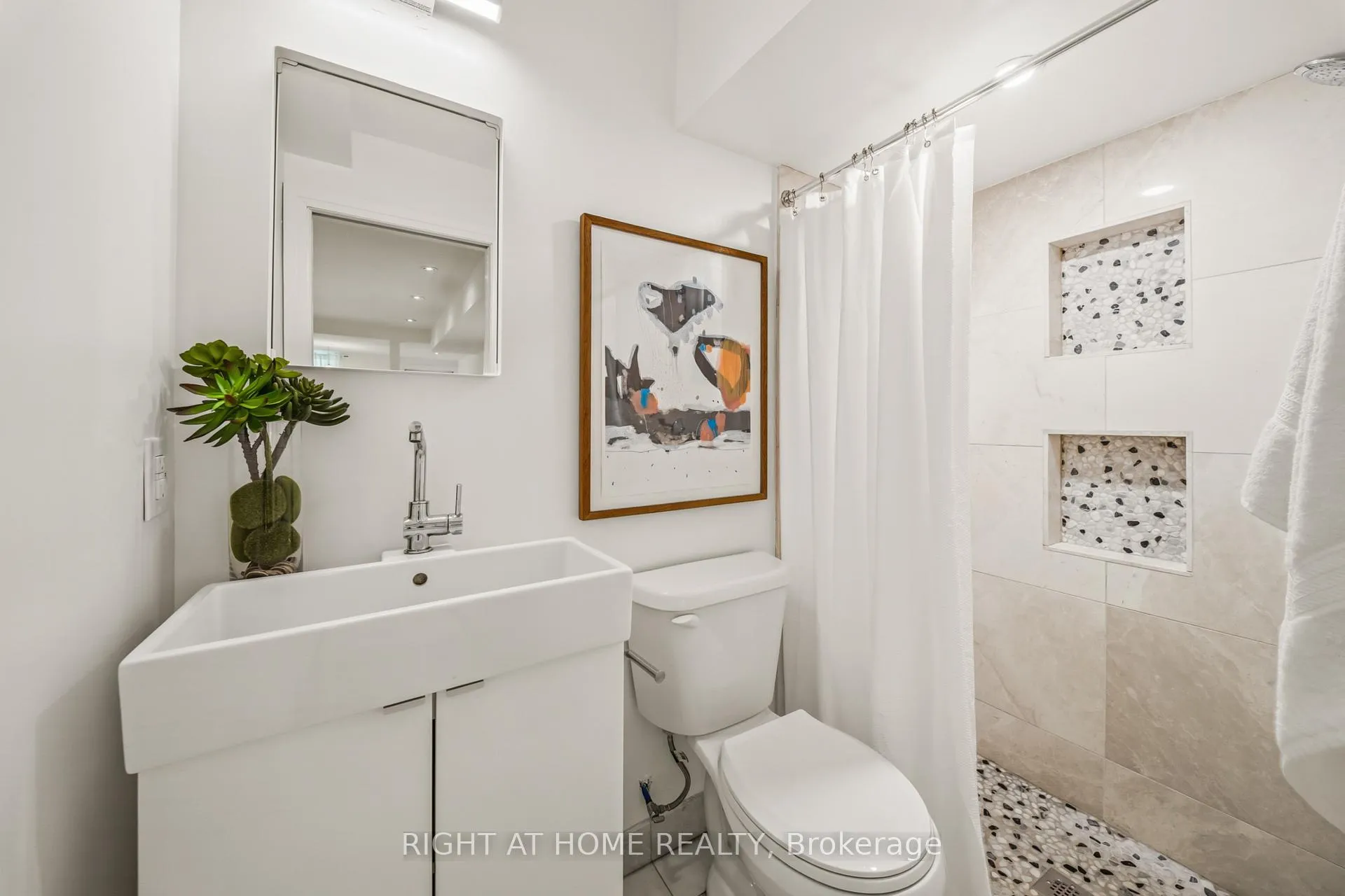 Photo 42 of 304 Riverdale Avenue, Toronto, Blake-Jones — HOMEH