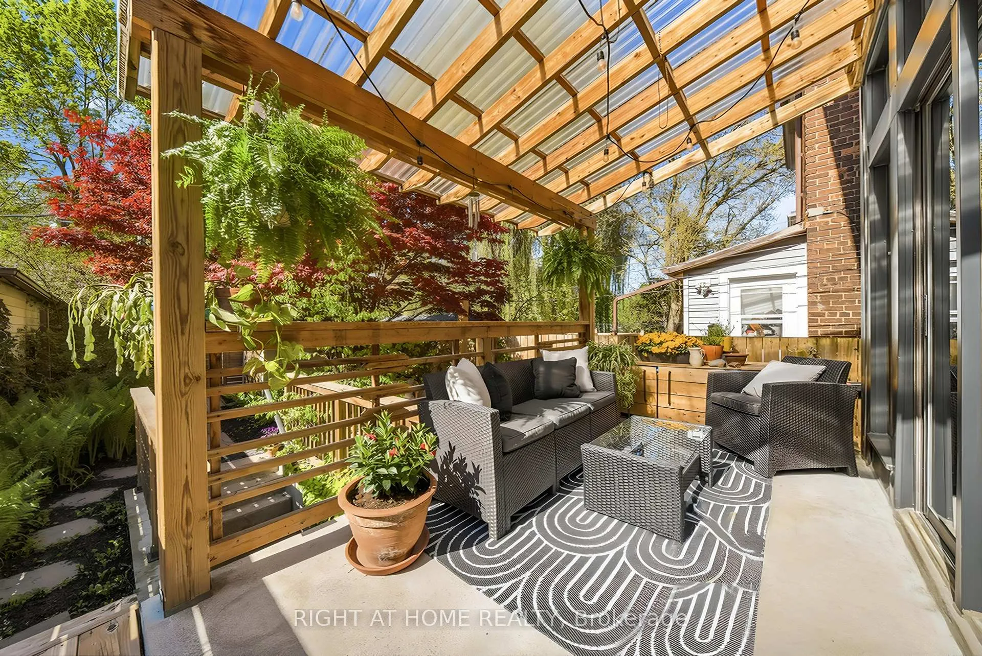 Photo 43 of 304 Riverdale Avenue, Toronto, Blake-Jones — HOMEH
