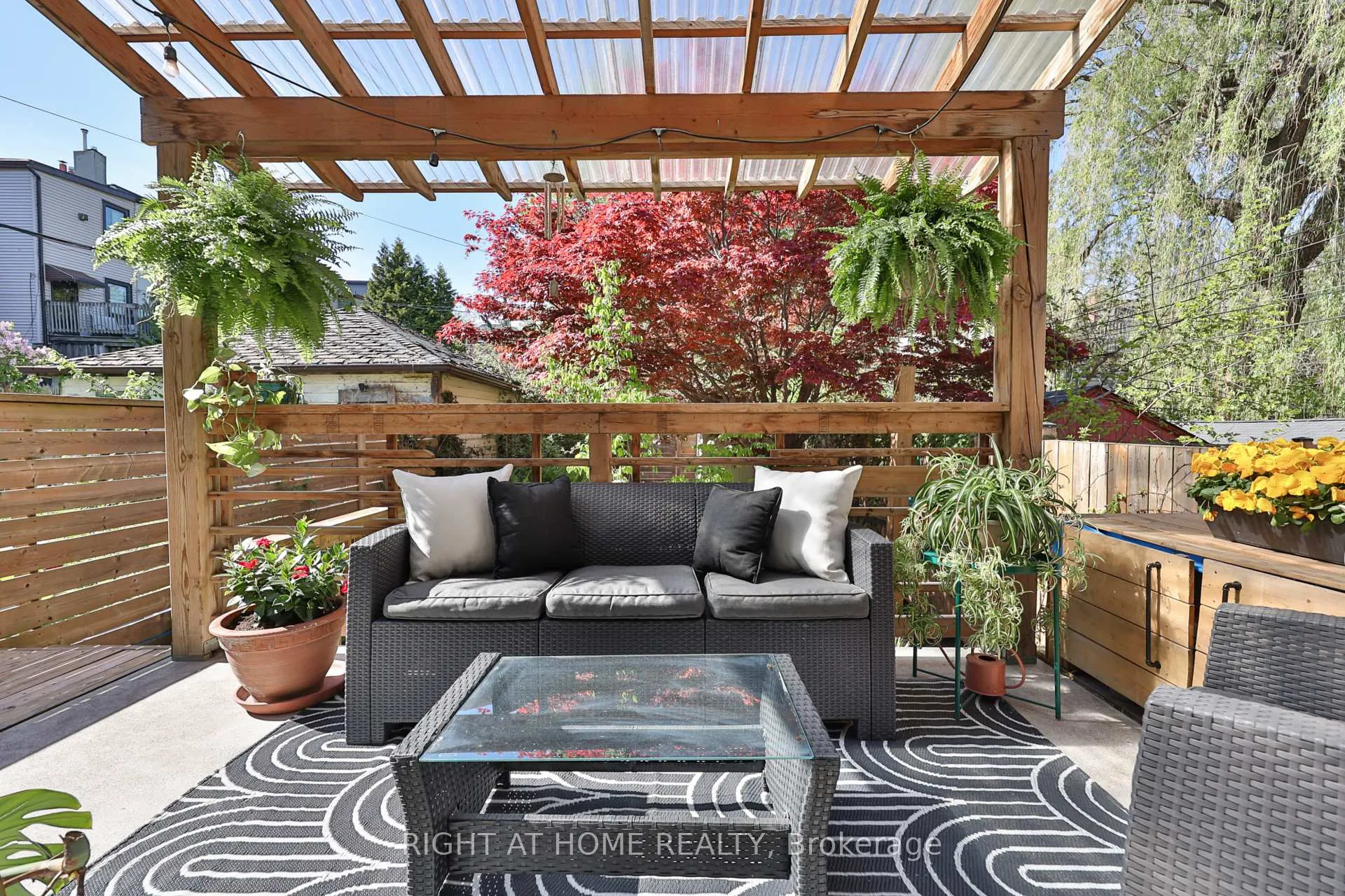 Photo 45 of 304 Riverdale Avenue, Toronto, Blake-Jones — HOMEH