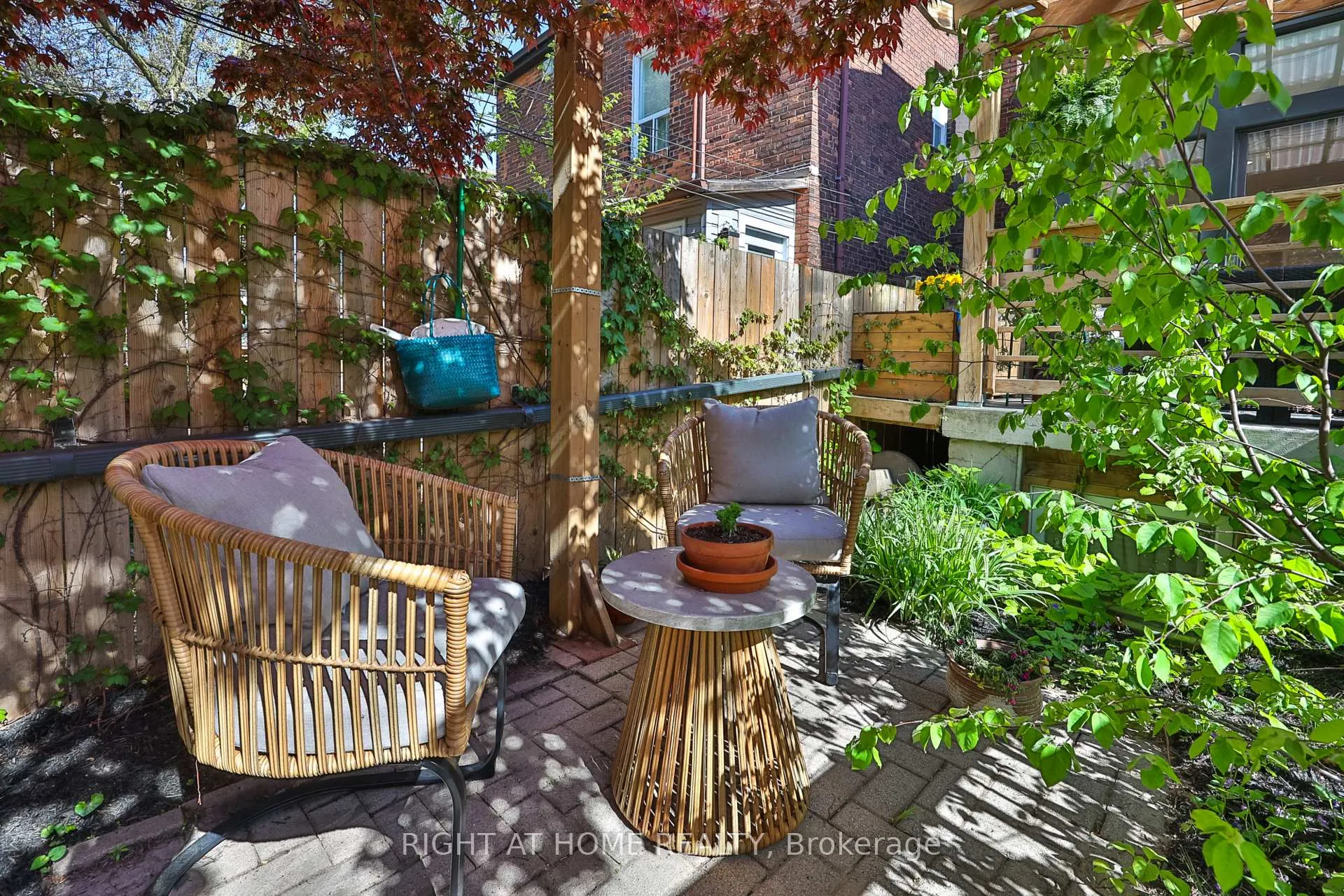 Photo 48 of 304 Riverdale Avenue, Toronto, Blake-Jones — HOMEH