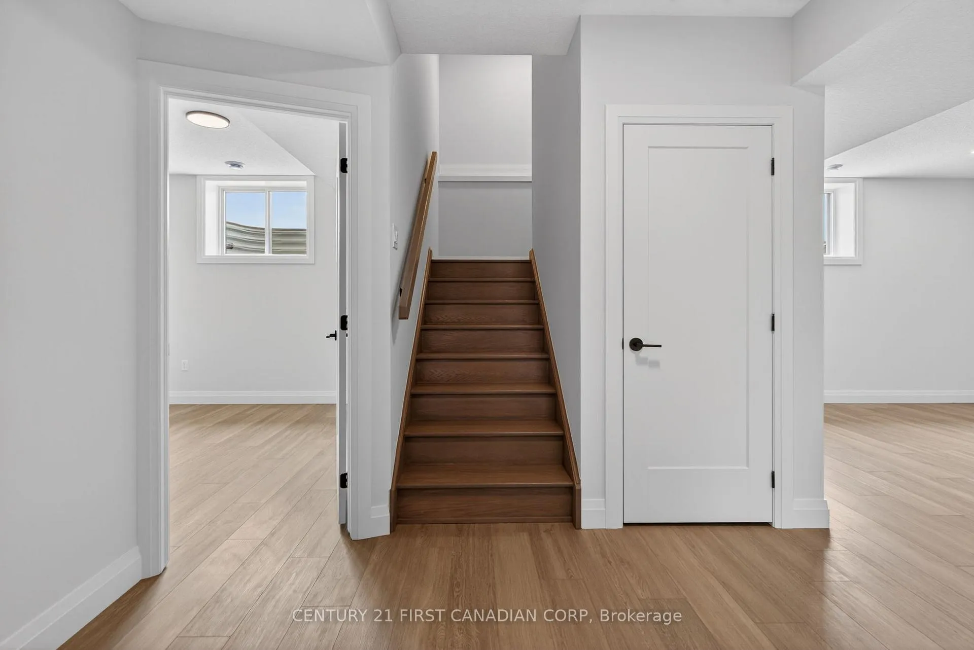 Photo 38 of 61 Hardy Drive, Strathroy-Caradoc, SE — HOMEH