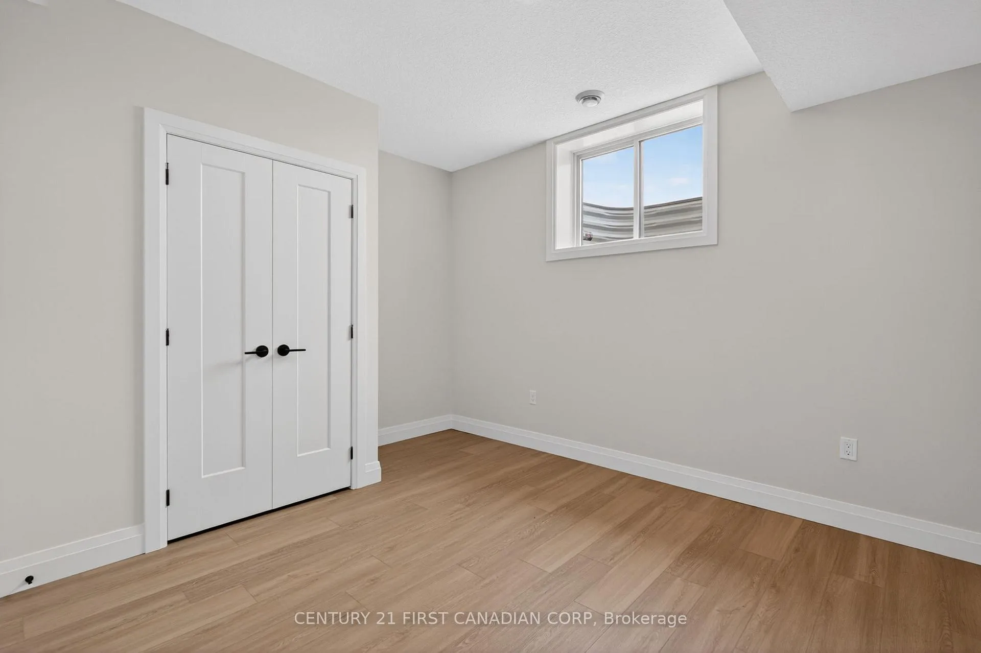 Photo 39 of 61 Hardy Drive, Strathroy-Caradoc, SE — HOMEH