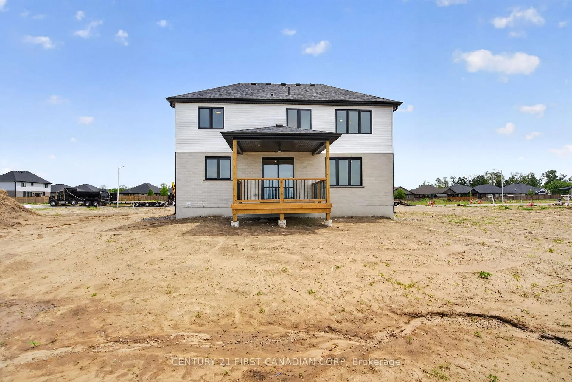 Photo 46 of 61 Hardy Drive, Strathroy-Caradoc, SE — HOMEH