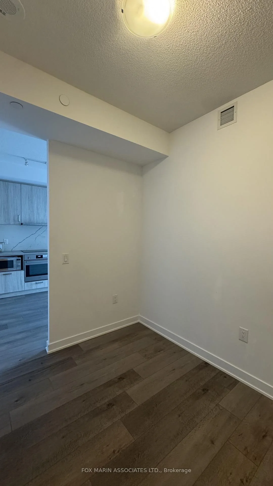 Photo 10 of Unit 1505, 60 Honeycrisp Crescent, Vaughan, Vaughan Corporate Centre — HOMEH
