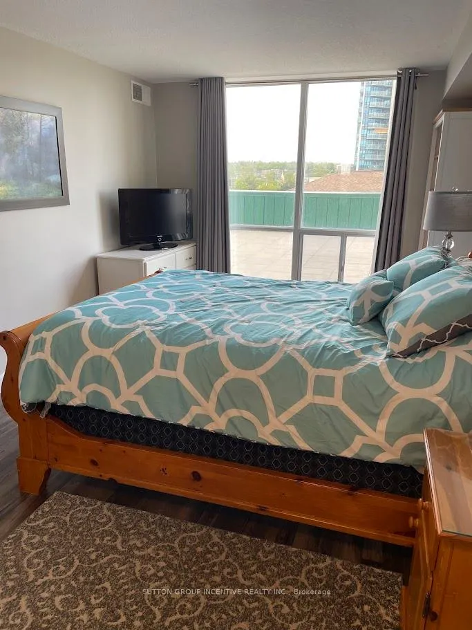 Photo 7 of Unit 111, 65 Ellen Street, Barrie, City Centre — HOMEH