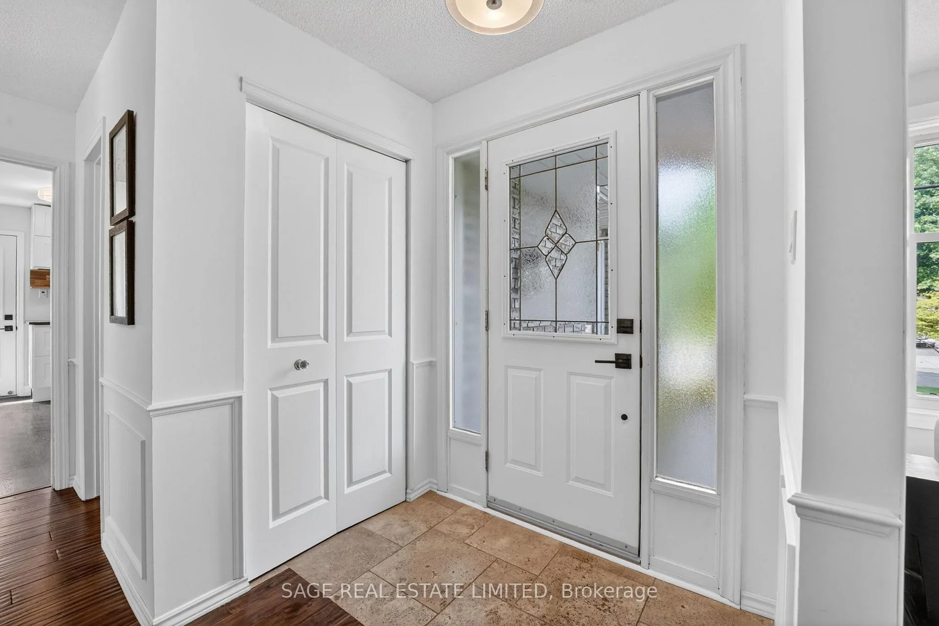 Photo 3 of 6 Acacia Street, Hamilton, Stoney Creek Mountain — HOMEH