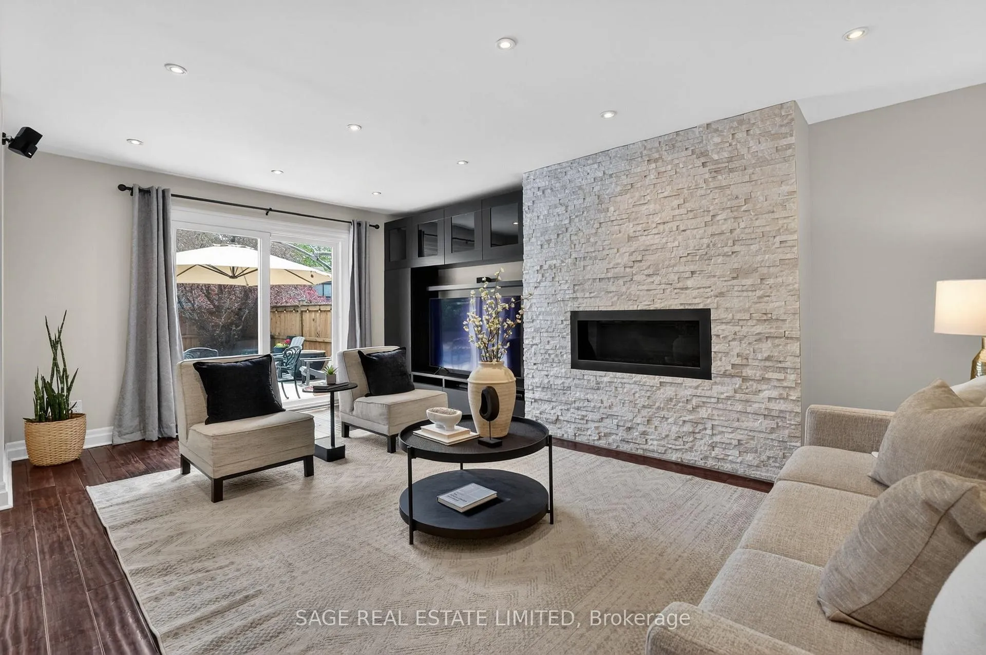 Photo 5 of 6 Acacia Street, Hamilton, Stoney Creek Mountain — HOMEH