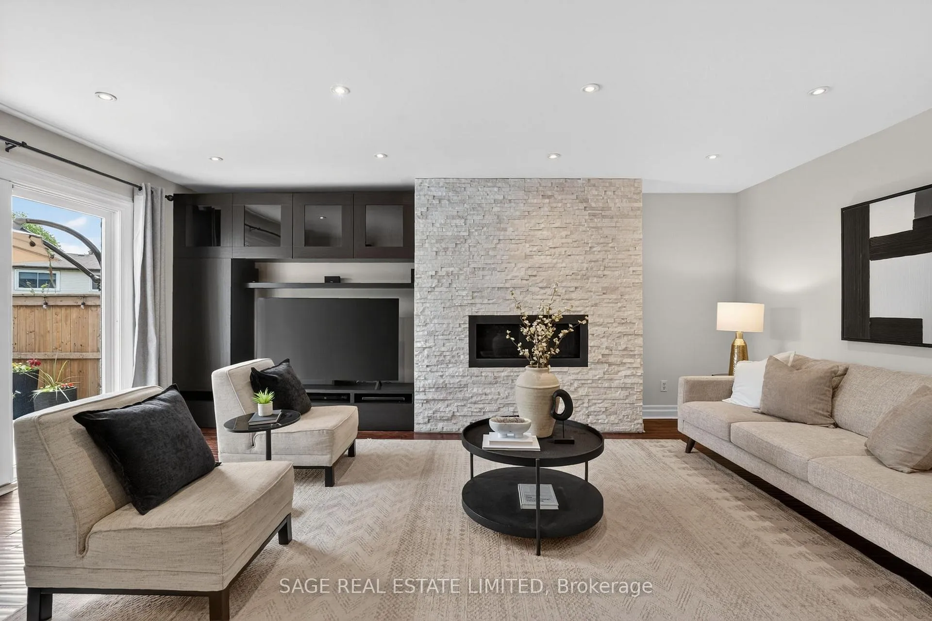 Photo 7 of 6 Acacia Street, Hamilton, Stoney Creek Mountain — HOMEH