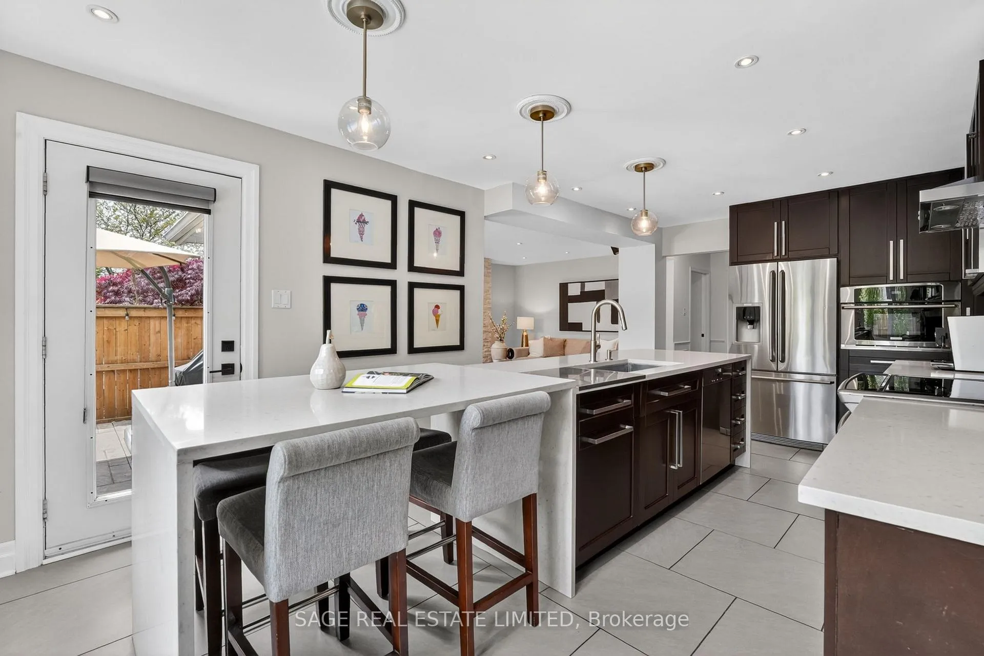 Photo 11 of 6 Acacia Street, Hamilton, Stoney Creek Mountain — HOMEH