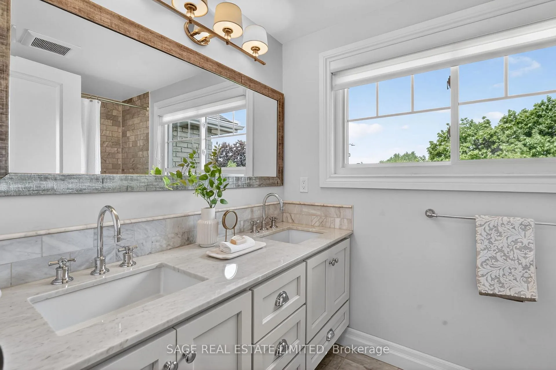 Photo 32 of 6 Acacia Street, Hamilton, Stoney Creek Mountain — HOMEH