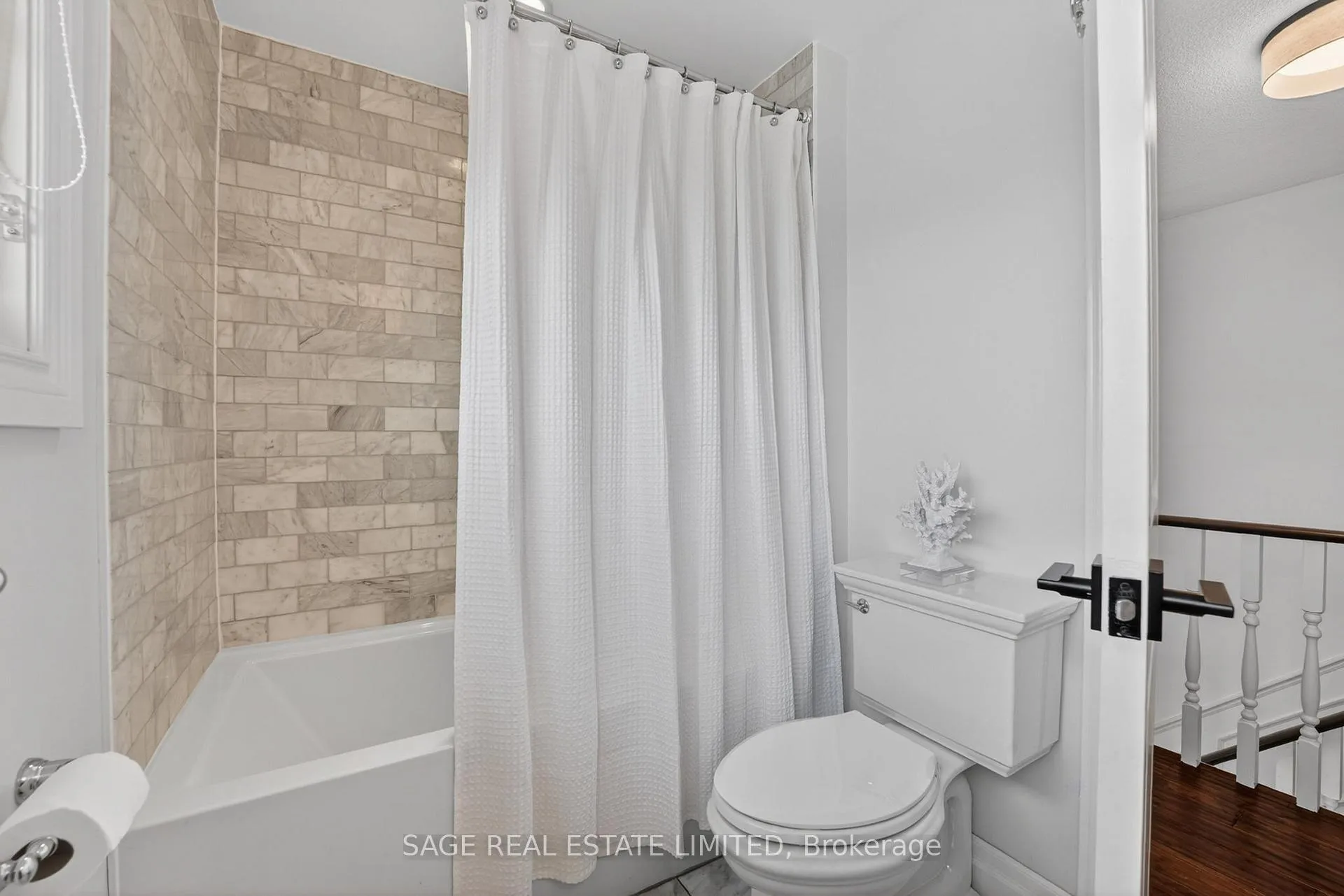 Photo 33 of 6 Acacia Street, Hamilton, Stoney Creek Mountain — HOMEH