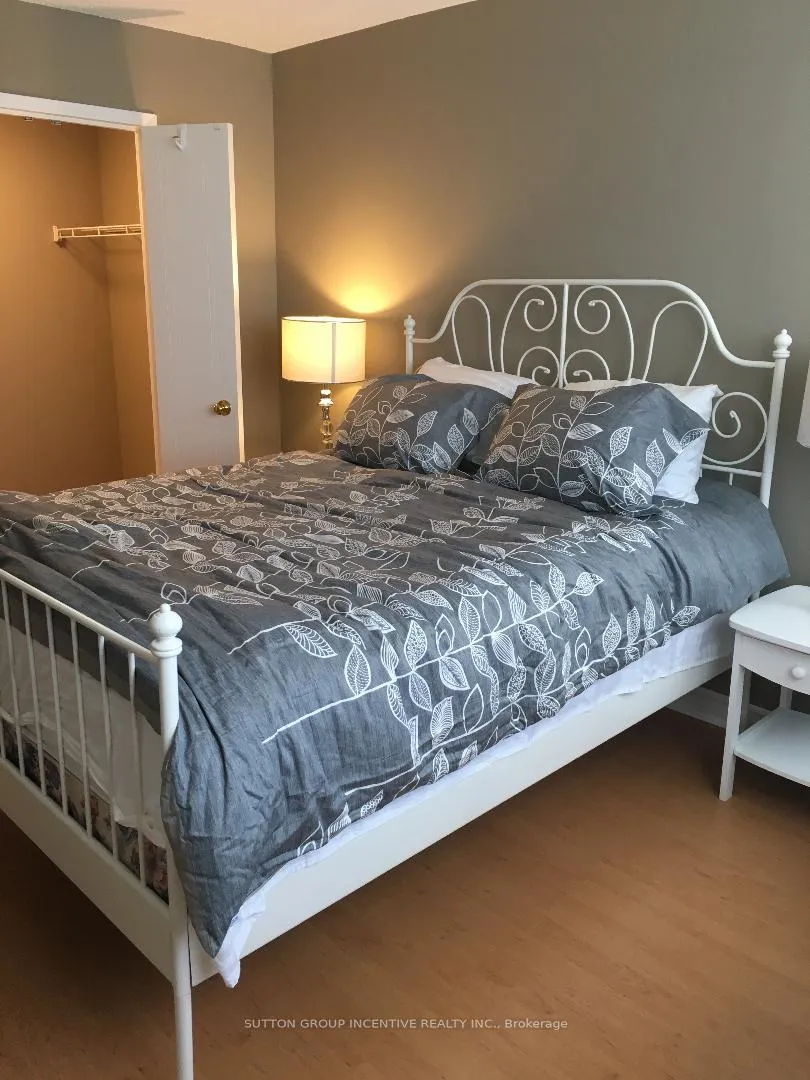Photo 9 of Unit 905, 75 Ellen Street, Barrie, City Centre — HOMEH