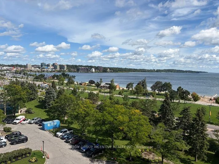 Photo 4 of Unit 905, 75 Ellen Street, Barrie, City Centre — HOMEH