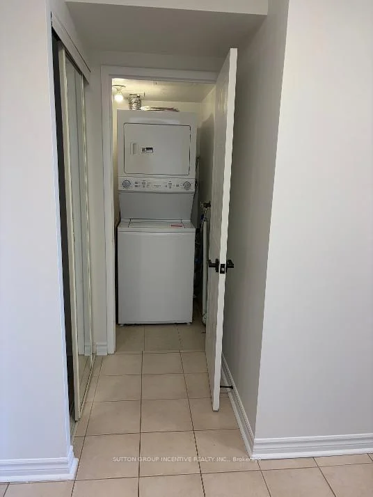 Photo 16 of Unit 905, 75 Ellen Street, Barrie, City Centre — HOMEH
