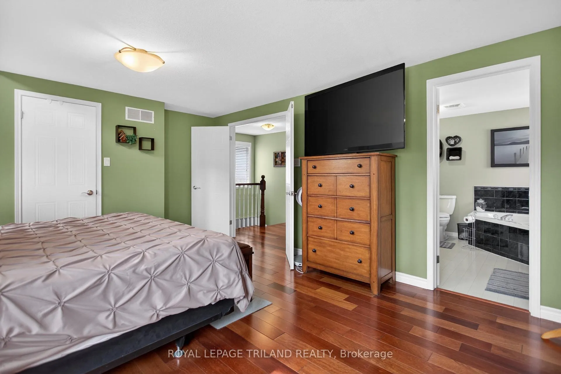Photo 21 of 307 Jensen Road, London, East D — HOMEH