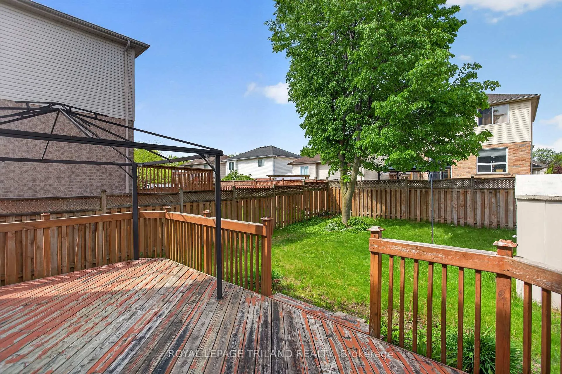 Photo 35 of 307 Jensen Road, London, East D — HOMEH