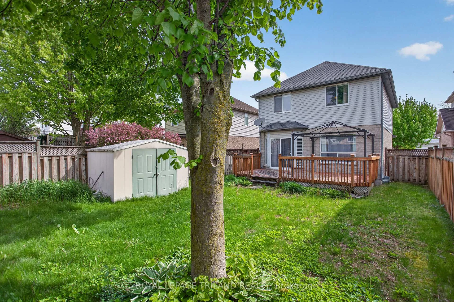 Photo 39 of 307 Jensen Road, London, East D — HOMEH